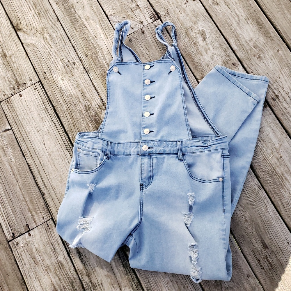 Twentyone Black by Rue21 Distressed Overalls Sz XL